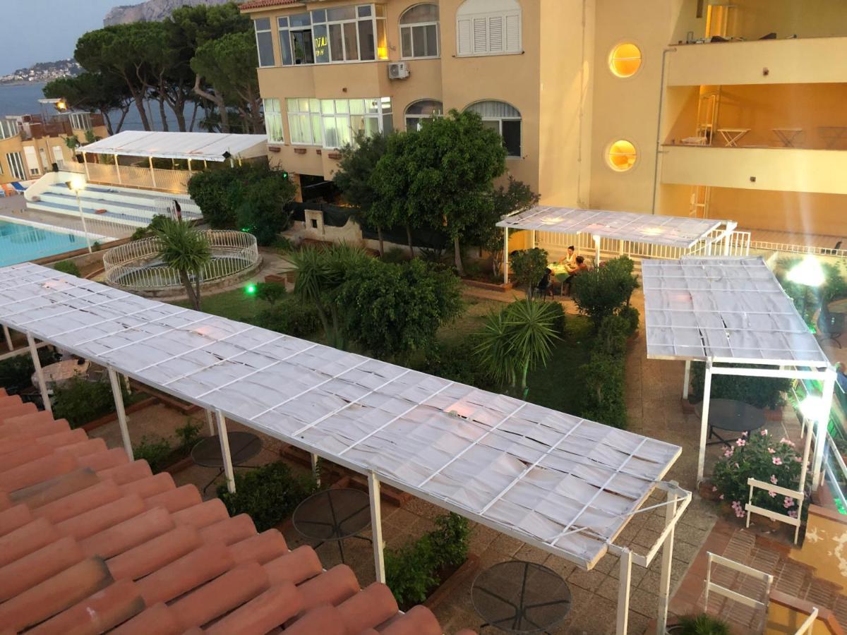Ashur Apartments Mondello Exterior foto