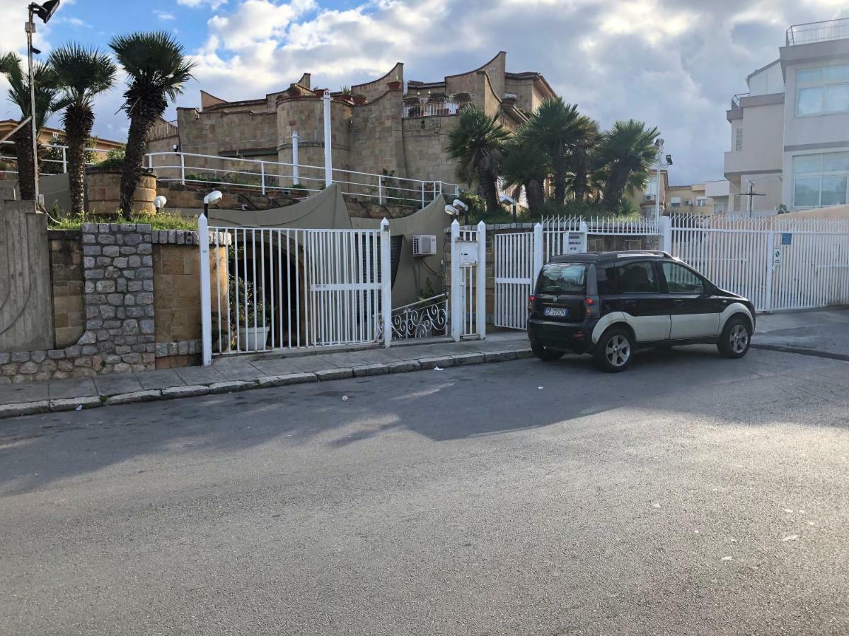 Ashur Apartments Mondello Exterior foto