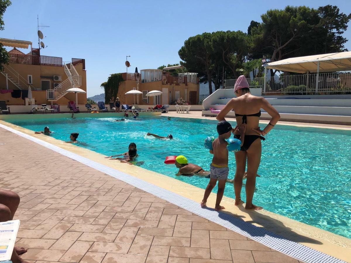 Ashur Apartments Mondello Exterior foto